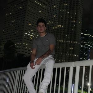 Meet your Posher, Alejandro